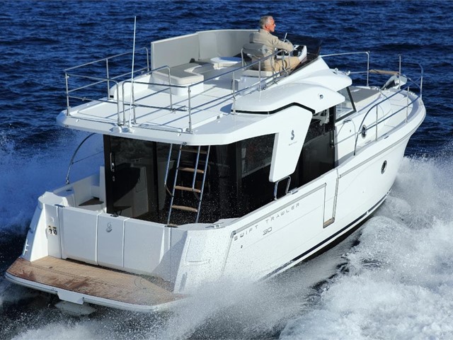 BENETEAU SWIFG TRAWLER 30