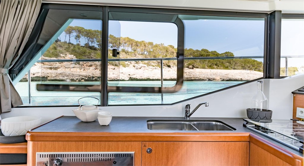 Foto 5 BENETEAU SWIFG TRAWLER 30